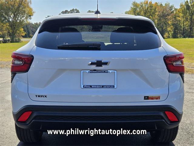 used 2025 Chevrolet Trax car, priced at $22,171