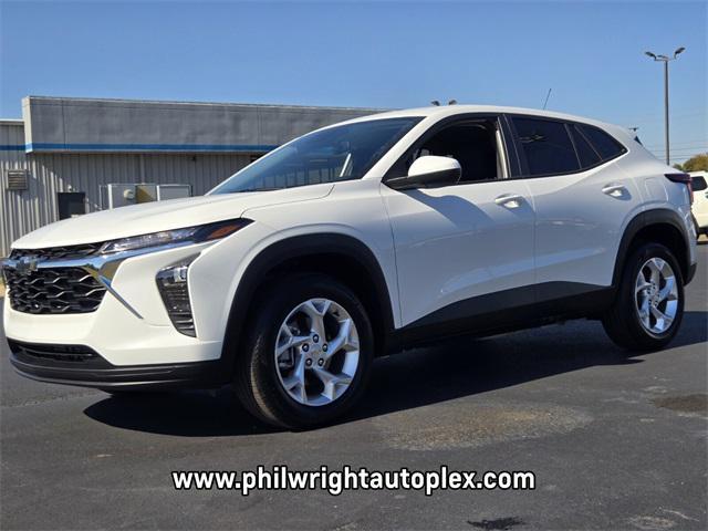used 2025 Chevrolet Trax car, priced at $22,171