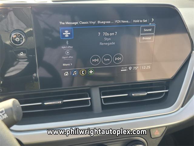 used 2025 Chevrolet Trax car, priced at $22,171