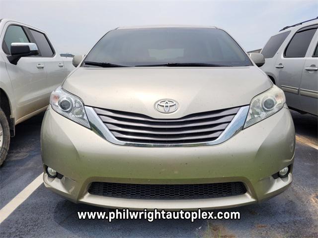 used 2015 Toyota Sienna car, priced at $19,995