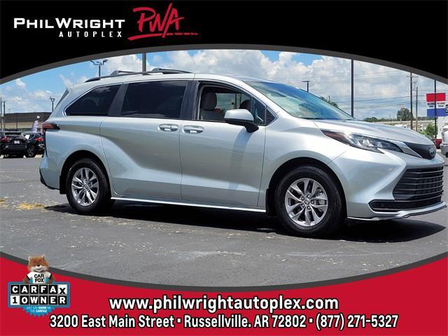 used 2022 Toyota Sienna car, priced at $29,489