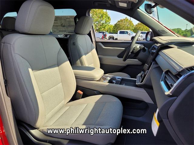 new 2025 GMC Acadia car, priced at $45,140