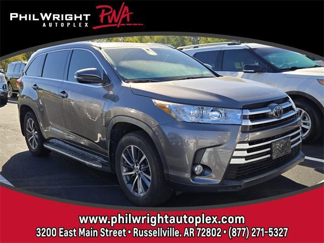 used 2017 Toyota Highlander car, priced at $18,995