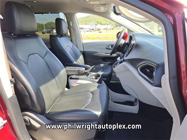 used 2020 Chrysler Pacifica car, priced at $16,988