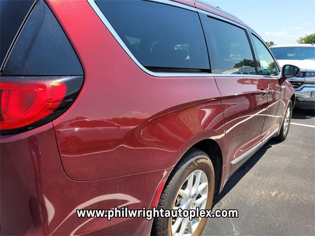 used 2020 Chrysler Pacifica car, priced at $17,178