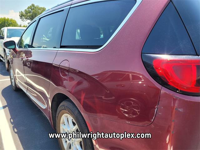 used 2020 Chrysler Pacifica car, priced at $17,178