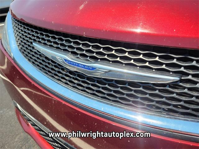 used 2020 Chrysler Pacifica car, priced at $17,178