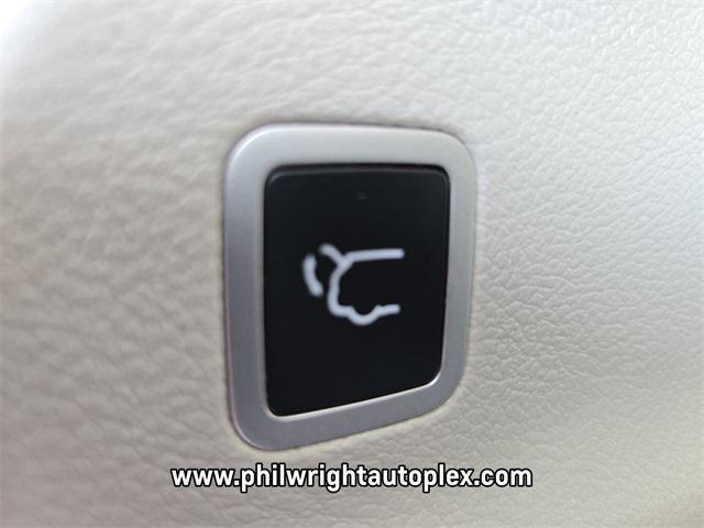 used 2020 Chrysler Pacifica car, priced at $16,988