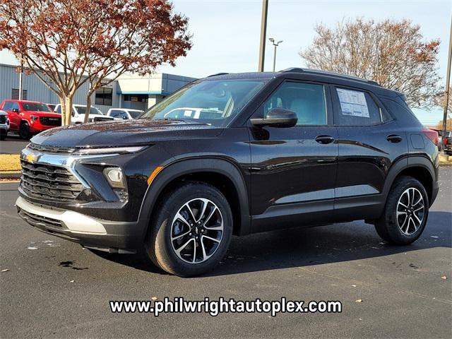 new 2025 Chevrolet TrailBlazer car, priced at $28,475