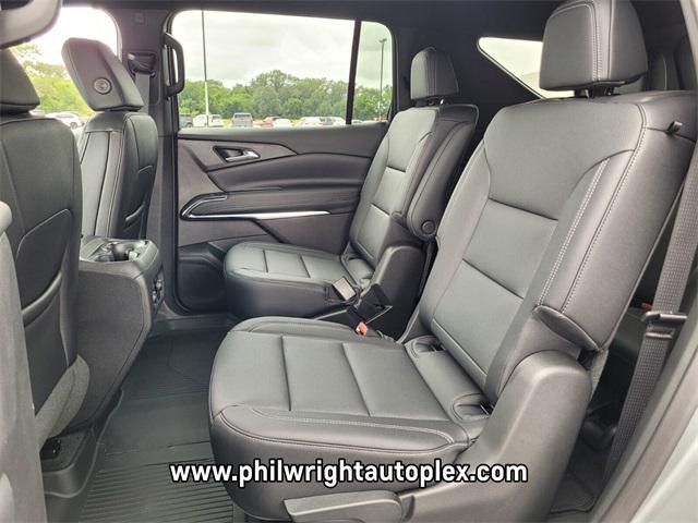 new 2025 Chevrolet Traverse car, priced at $43,844