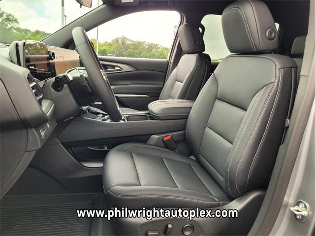 new 2025 Chevrolet Traverse car, priced at $43,844