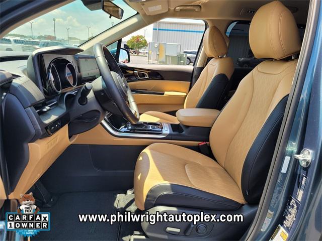 used 2024 Kia Carnival car, priced at $35,896