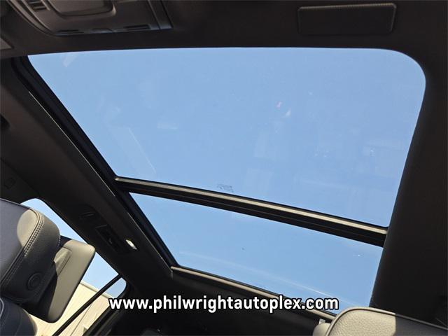 new 2025 GMC Yukon XL car, priced at $101,915