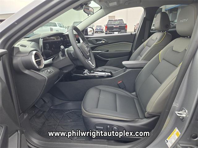 new 2025 Chevrolet Trax car, priced at $27,420