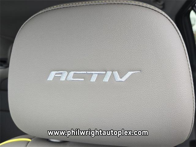new 2025 Chevrolet Trax car, priced at $27,420