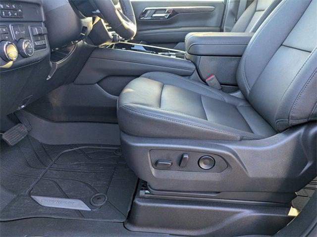 new 2025 Chevrolet Suburban car, priced at $78,030