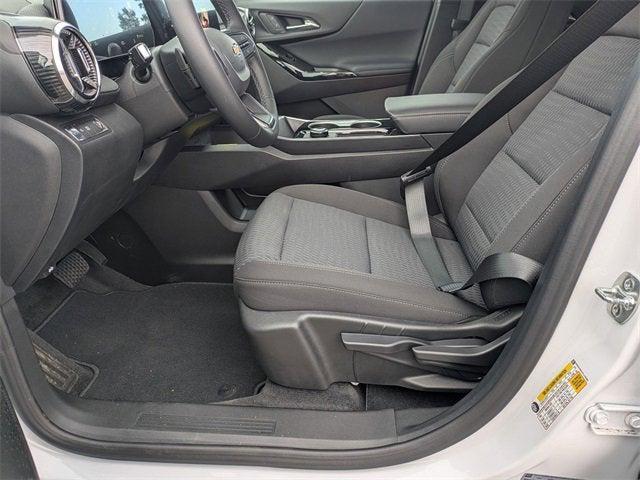 new 2026 Chevrolet Equinox car, priced at $28,035