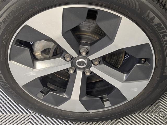 used 2023 Volvo XC40 car, priced at $27,442