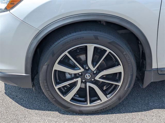 used 2019 Nissan Rogue car, priced at $17,364