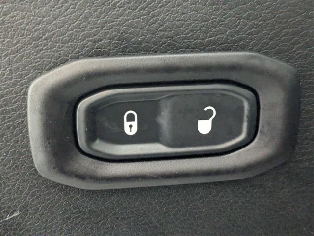 used 2018 Jeep Wrangler Unlimited car, priced at $25,133