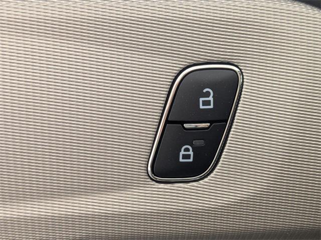 used 2025 Ford Explorer car, priced at $38,843