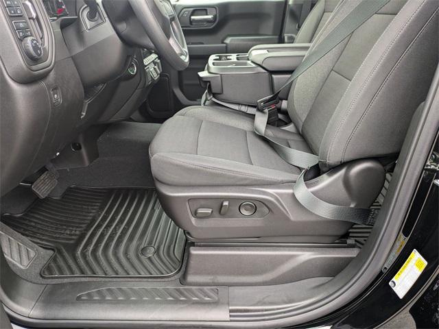 new 2025 Chevrolet Silverado 1500 car, priced at $46,612