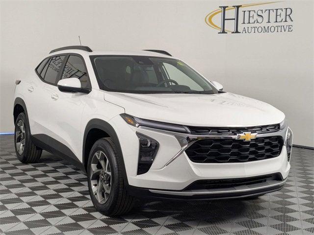 used 2025 Chevrolet Trax car, priced at $22,813