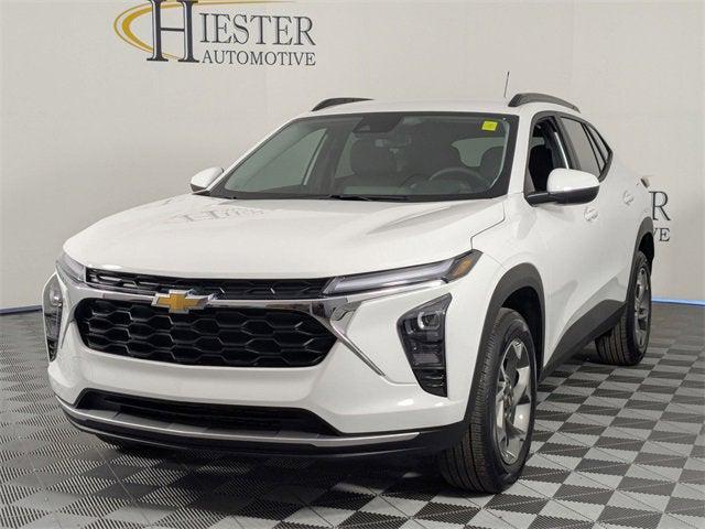 used 2025 Chevrolet Trax car, priced at $22,813