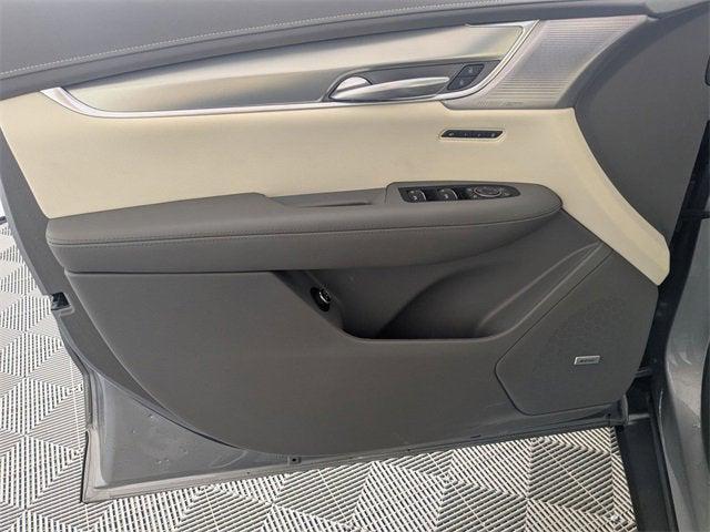 used 2025 Cadillac XT5 car, priced at $39,688