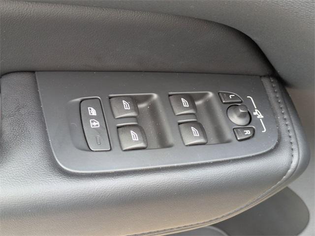 used 2023 Volvo XC60 car, priced at $29,398