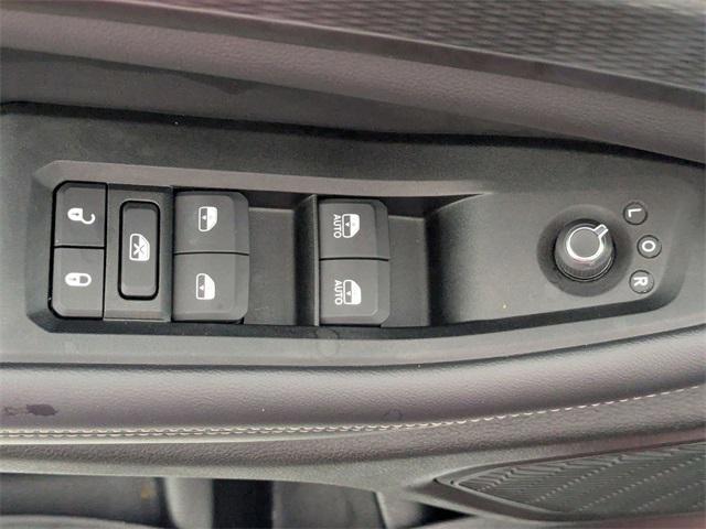 used 2024 Jeep Grand Cherokee car, priced at $29,981