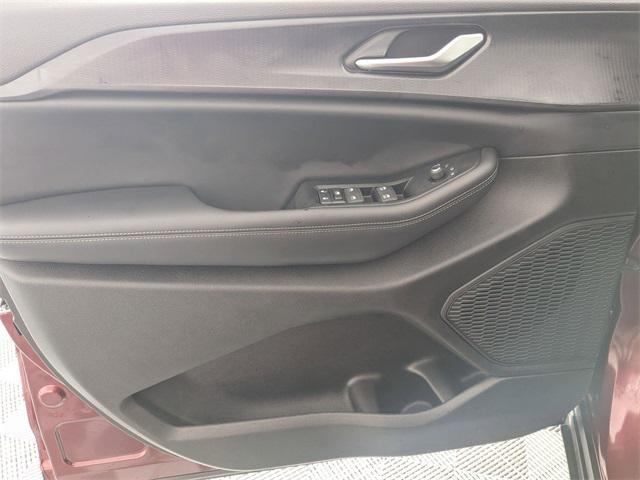 used 2024 Jeep Grand Cherokee car, priced at $29,981