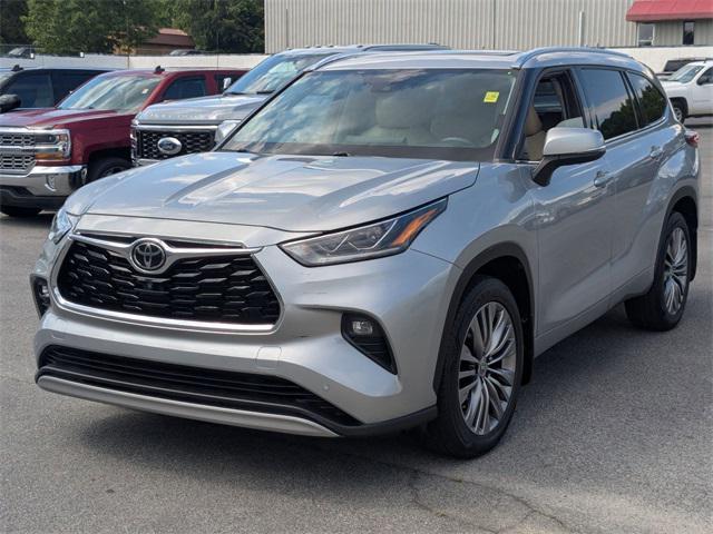 used 2021 Toyota Highlander car, priced at $36,970