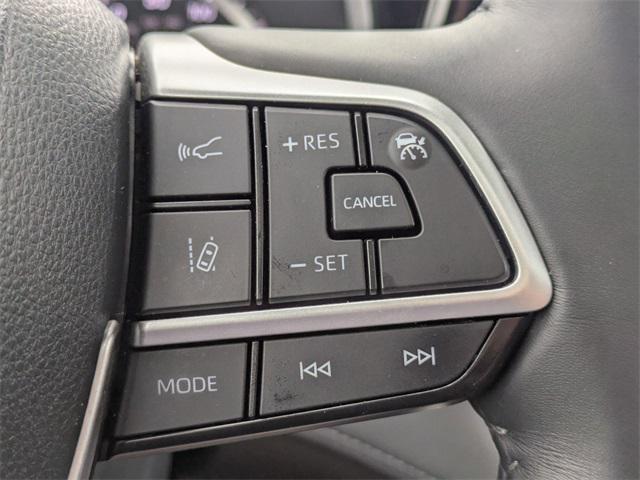 used 2023 Toyota Highlander car, priced at $38,996