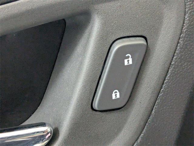 used 2022 Chevrolet Colorado car, priced at $18,635