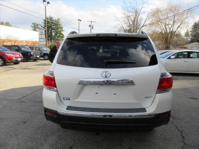 used 2013 Toyota Highlander car, priced at $15,495