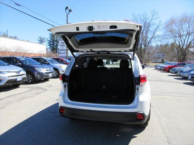 used 2019 Toyota Highlander car, priced at $32,995
