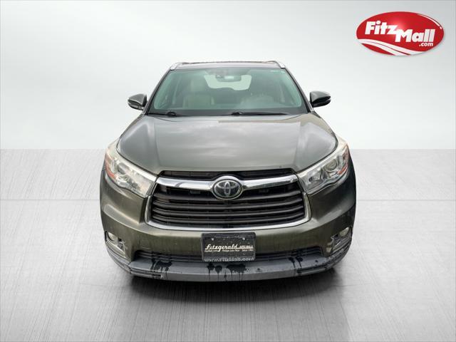 used 2016 Toyota Highlander car, priced at $23,988