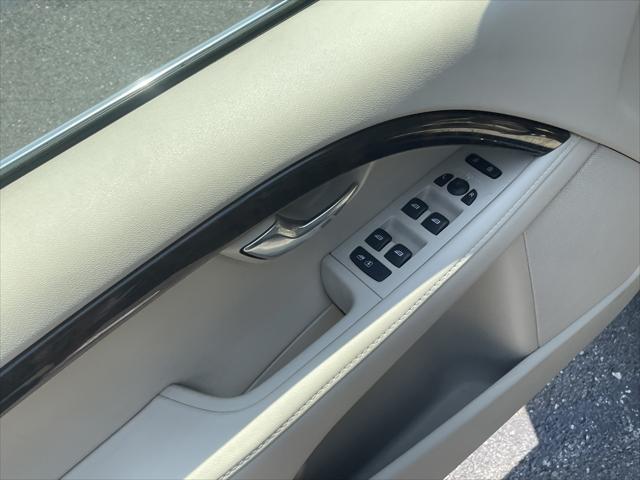 used 2016 Volvo XC70 car, priced at $19,988