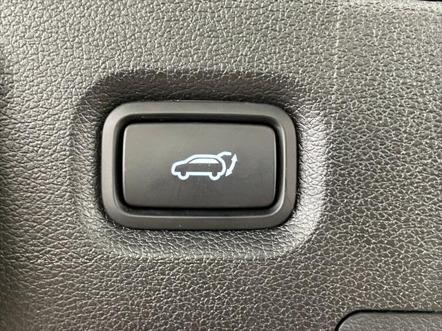 used 2023 Hyundai Santa Fe car, priced at $24,588