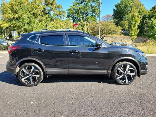 used 2022 Nissan Rogue Sport car, priced at $23,997