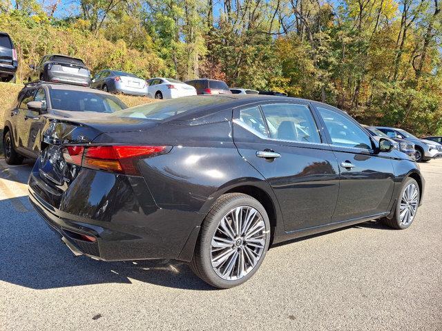 new 2025 Nissan Altima car, priced at $35,117