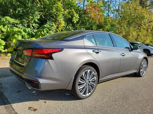 new 2025 Nissan Altima car, priced at $35,117