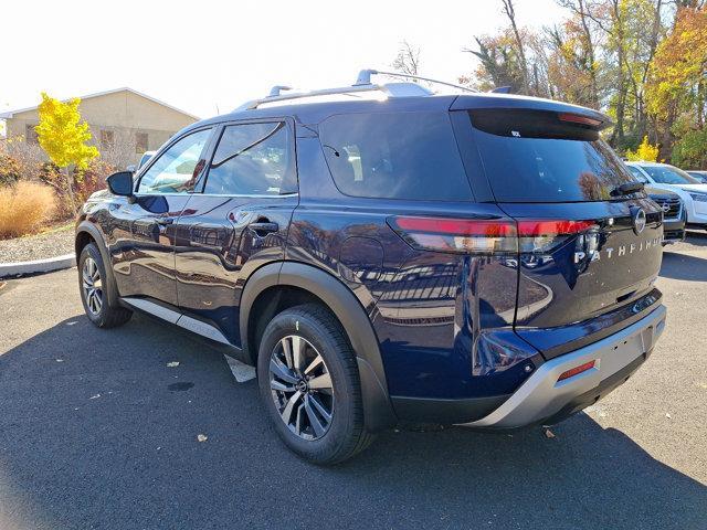 new 2025 Nissan Pathfinder car, priced at $45,661