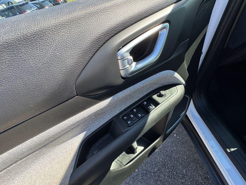 used 2023 Jeep Compass car, priced at $20,781