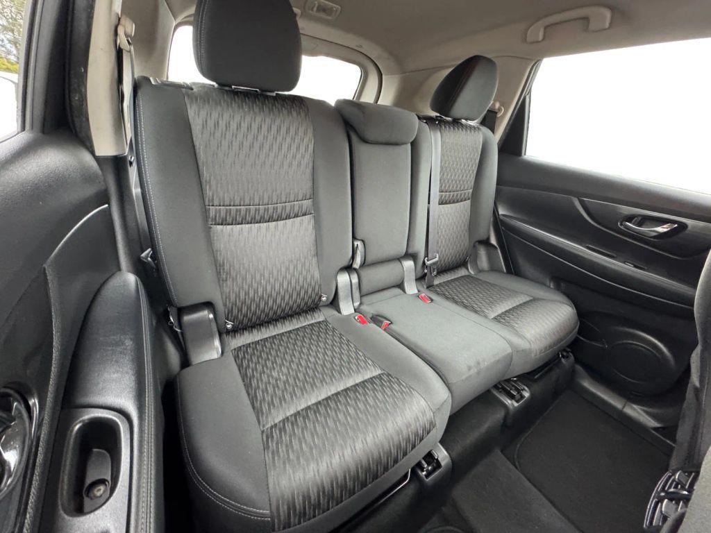 used 2018 Nissan Rogue car