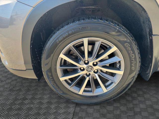 used 2018 Toyota Highlander car, priced at $16,994