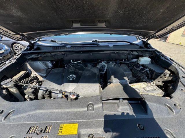 used 2018 Toyota Highlander car, priced at $16,994