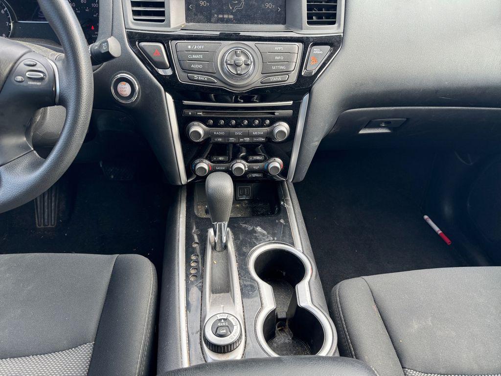 used 2020 Nissan Pathfinder car, priced at $15,224