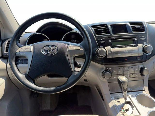used 2008 Toyota Highlander car, priced at $7,716